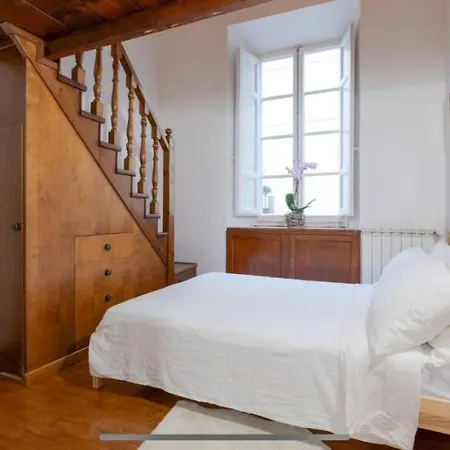 In Front Of Coliseum 2 Appartamento